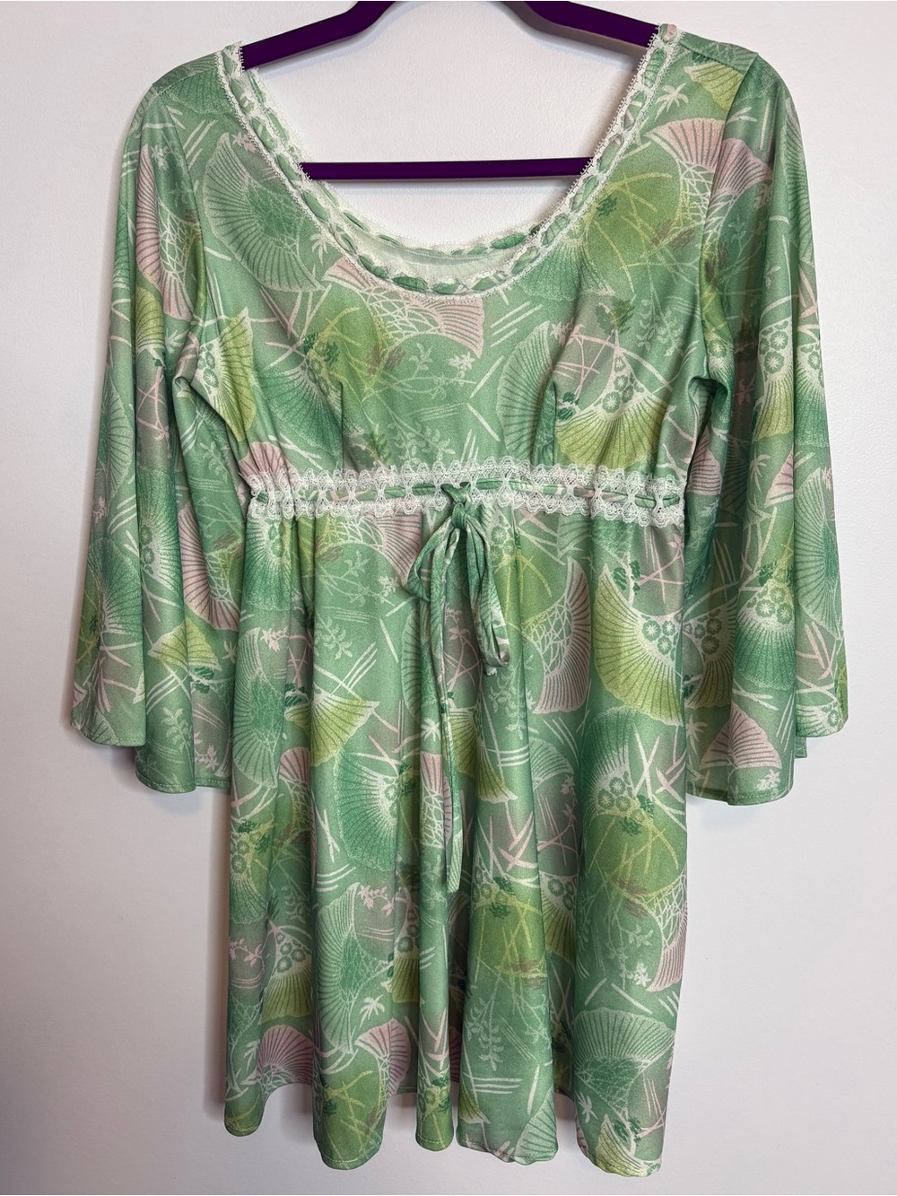 Vintage Green Floral Lace-Trim Women’s Tunic with Tie Waist Size S-M